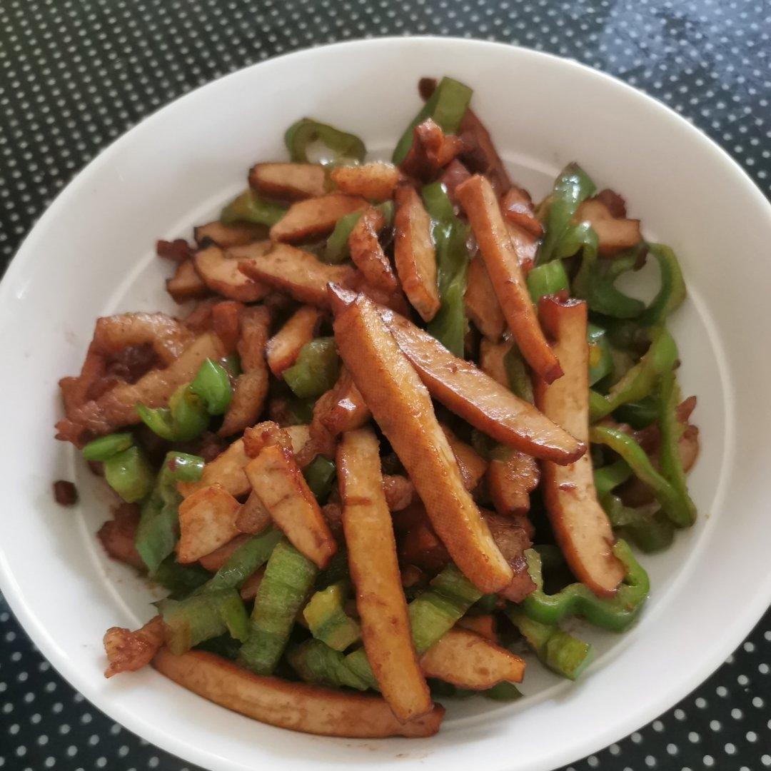 超下饭/青椒香干炒肉丝