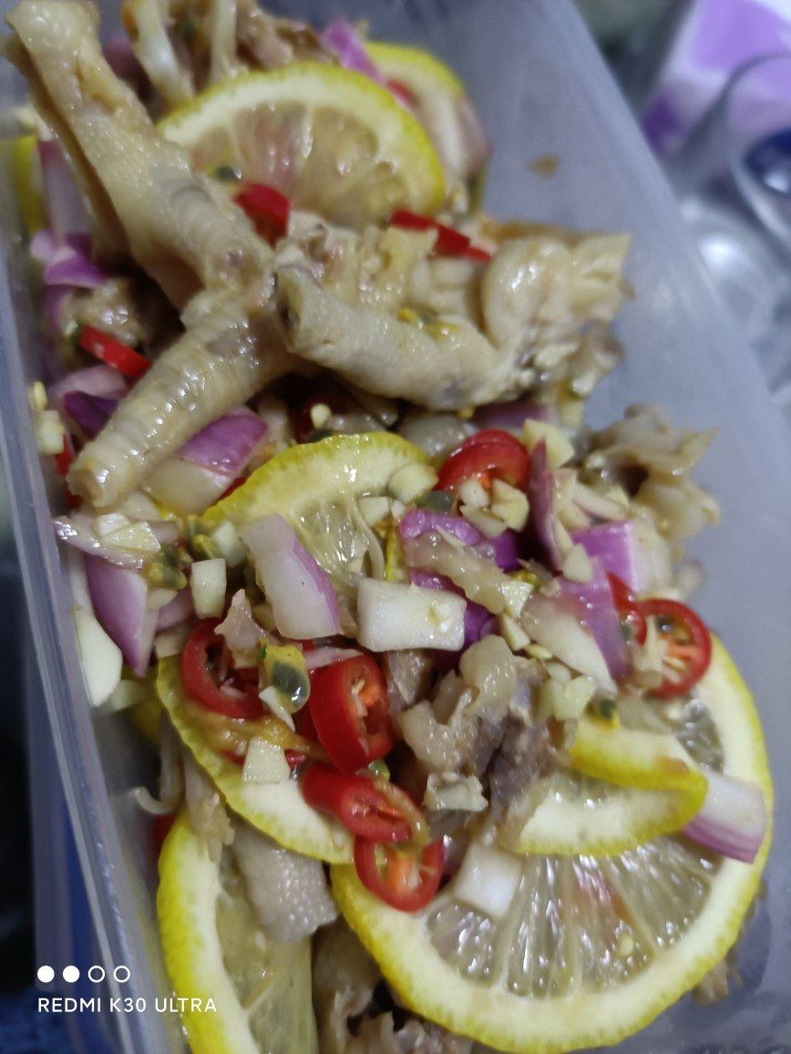 柠檬无骨鸡爪，酸辣开胃，劲道Q弹