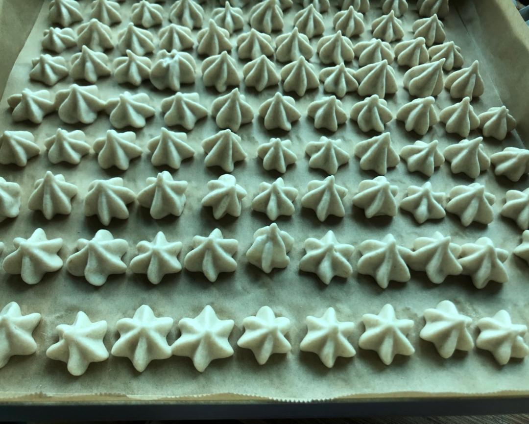 风靡烘焙辅食圈的果蔬蛋白溶豆，无糖教程来啦