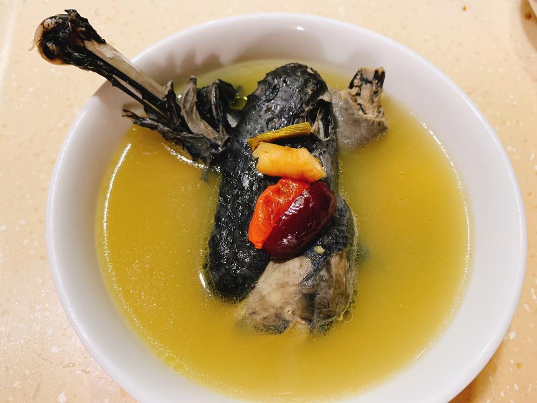 步骤图 熬夜恩物 花旗参石斛煲竹丝鸡汤 Staub铸铁锅菜谱的做法 熬夜恩物 花旗参石斛煲竹丝鸡汤 Staub铸铁锅菜谱的做法步骤 汤羹 下厨房