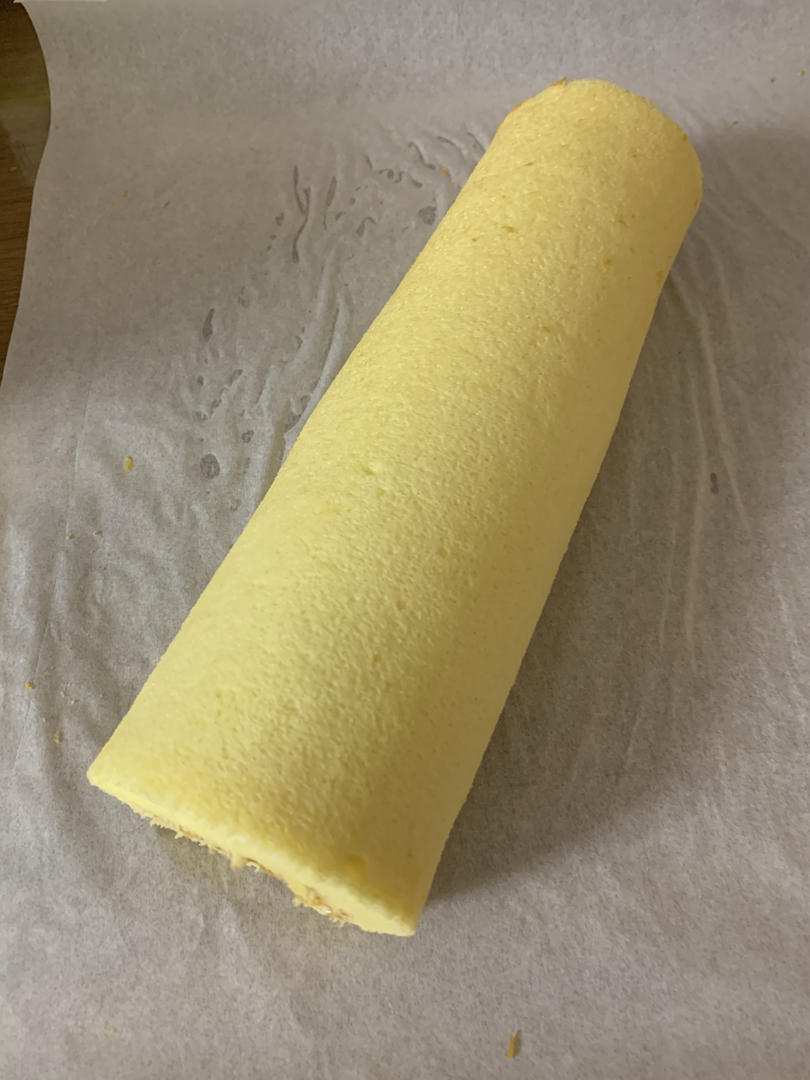 超详细的瑞士卷奶油蛋糕卷原味蛋糕卷的制作方法 饱满不掉皮不开裂（附模具换算方法）