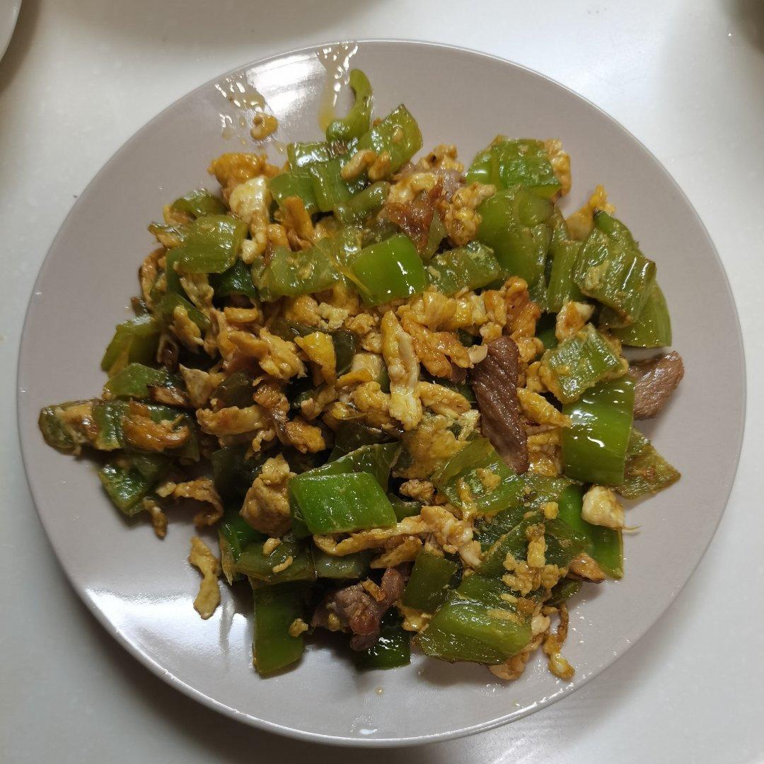 不一样的辣椒炒鸡蛋～下饭神器!