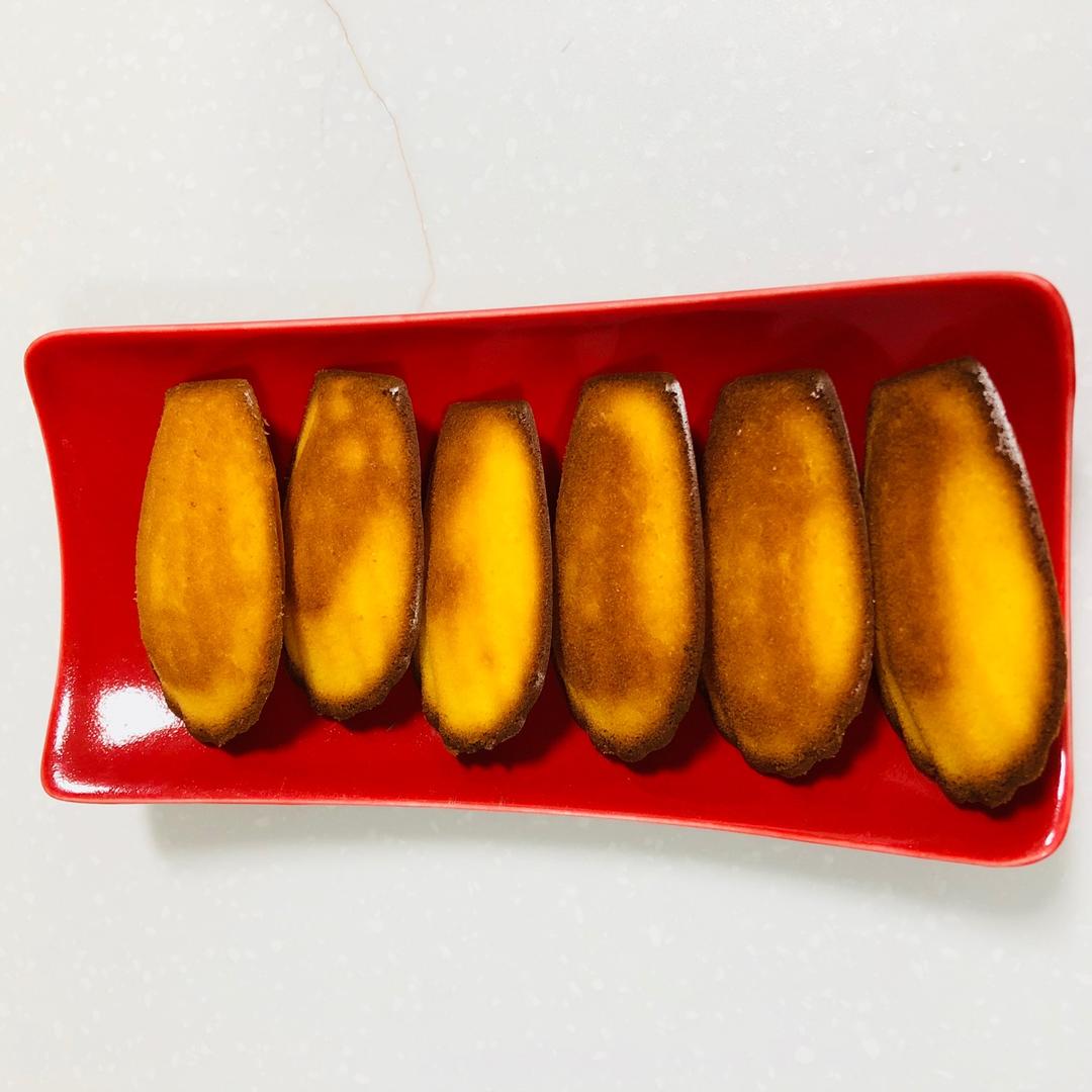 百香果玛德琳蛋糕