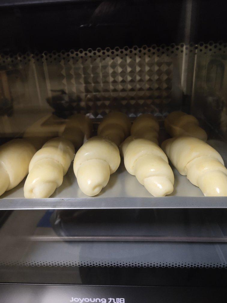 奶香浓郁易上手的鸡蛋鲜奶卷