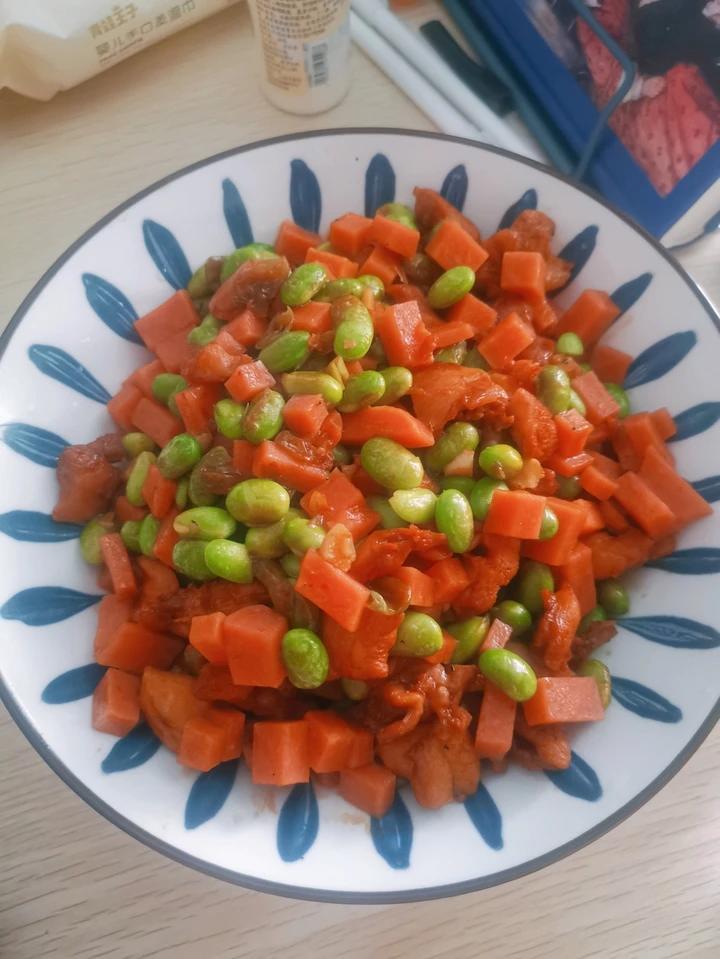 毛豆炒鸡丁