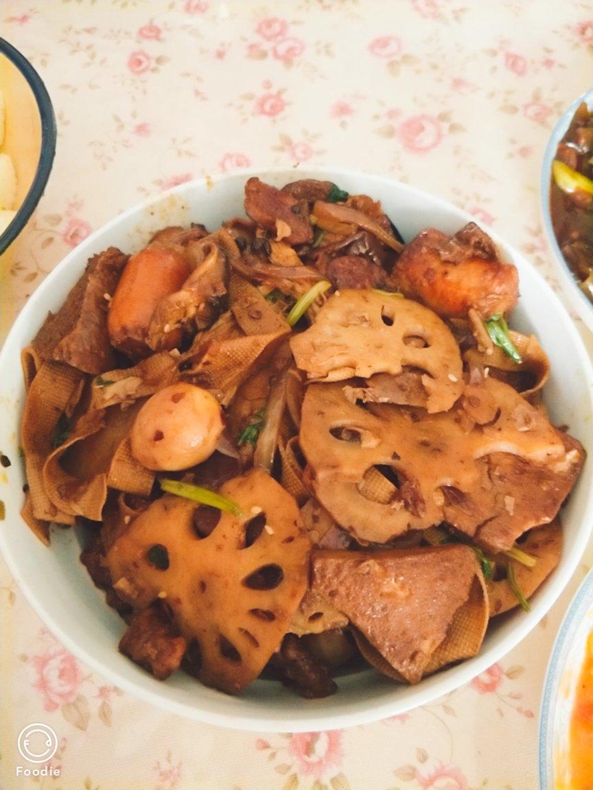 厨师长教你：“麻辣香锅”的正宗做法，看得口水直流 ！