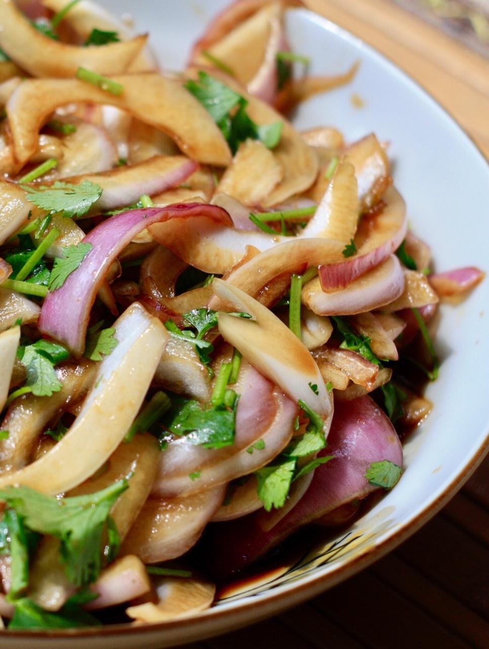 钰似无双做的凉拌洋葱