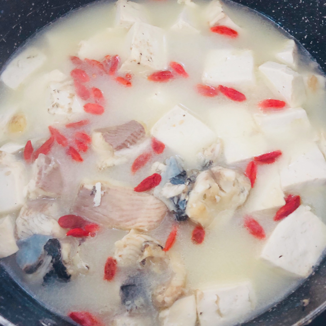 黑鱼汤炖豆腐的做法