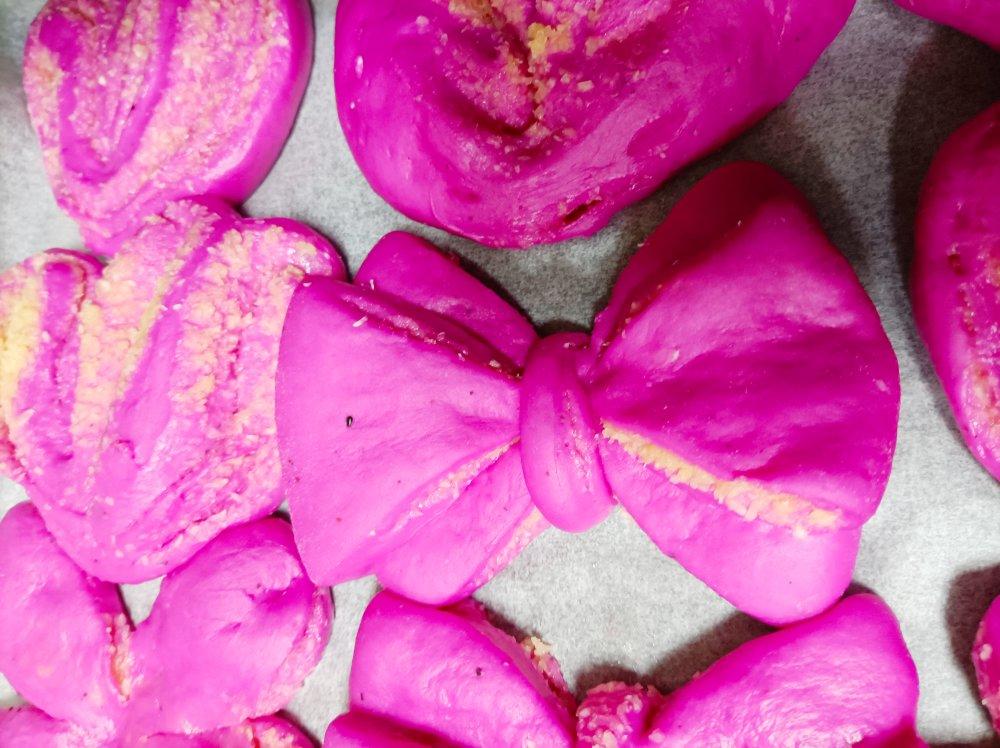 ㊙️火龙果椰蓉蝴蝶结🎀/心形面包