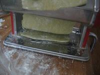 手工面条之绿豆面条的做法 步骤6