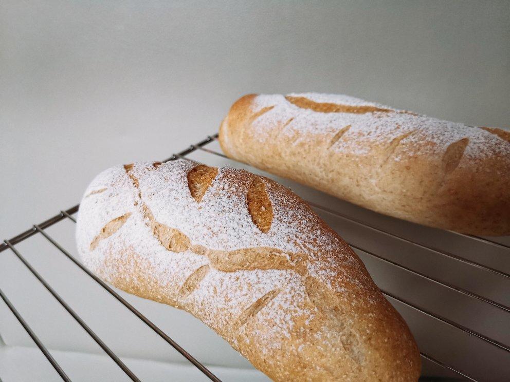 新手手揉，低卡减脂100%黑麦全麦面包