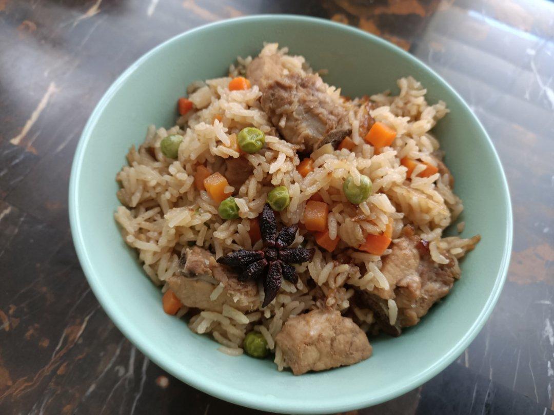 喷香排骨焖饭（爆好吃）