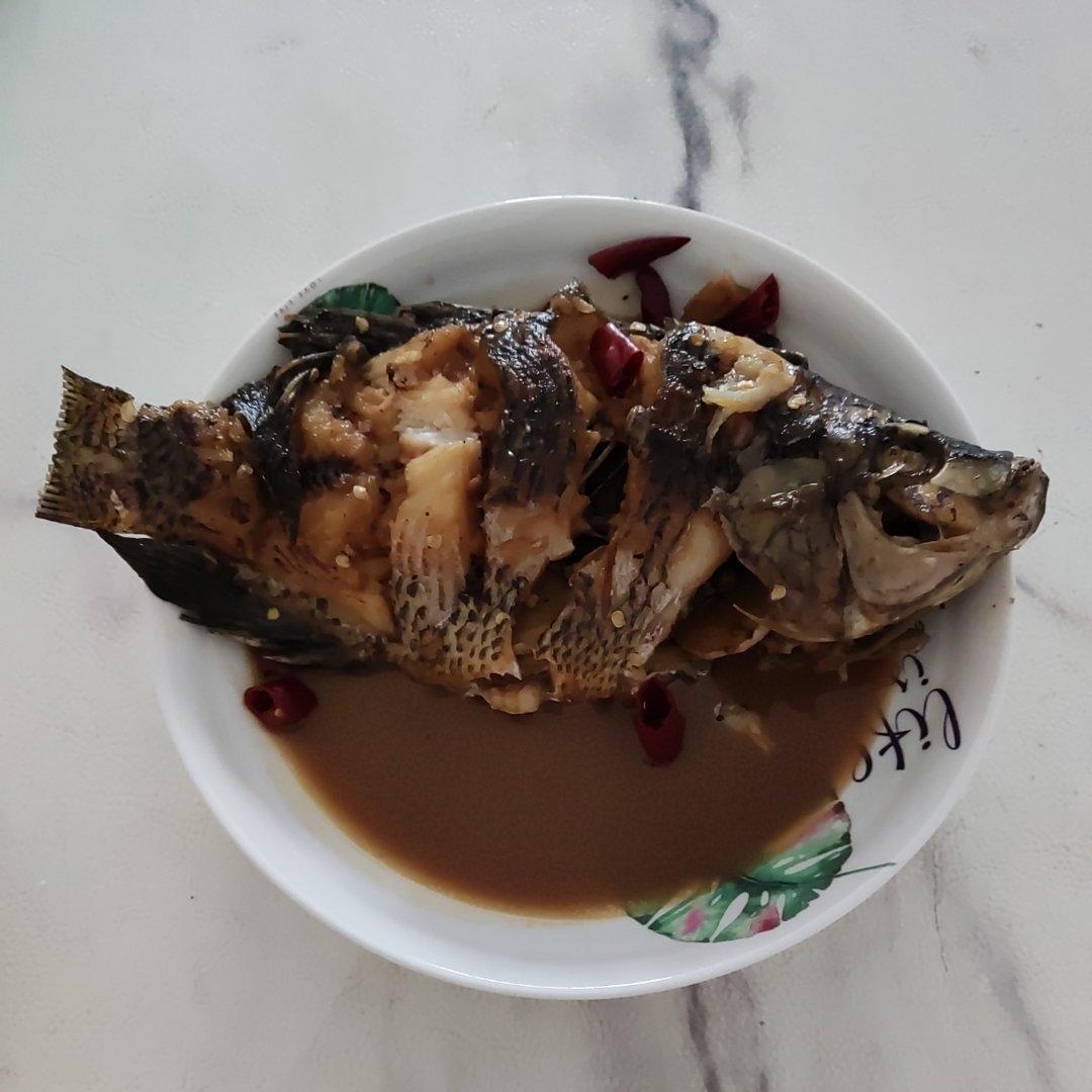 红烧罗非鱼