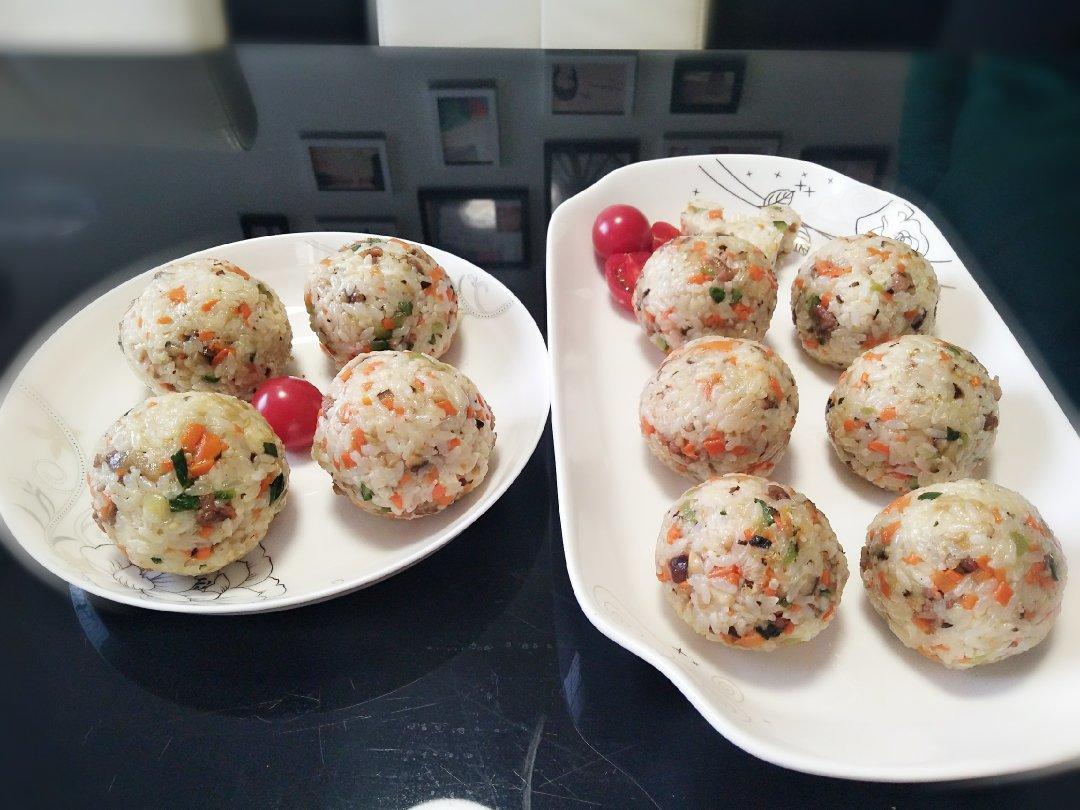 小盆友超爱的肉松饭团子