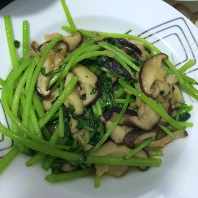 清炒茼蒿