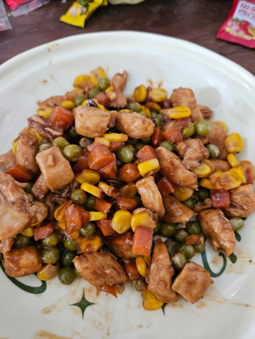 家常快手宫保鸡丁，小朋友也能吃的微辣版，小白也能复刻95%形似，90%味道！