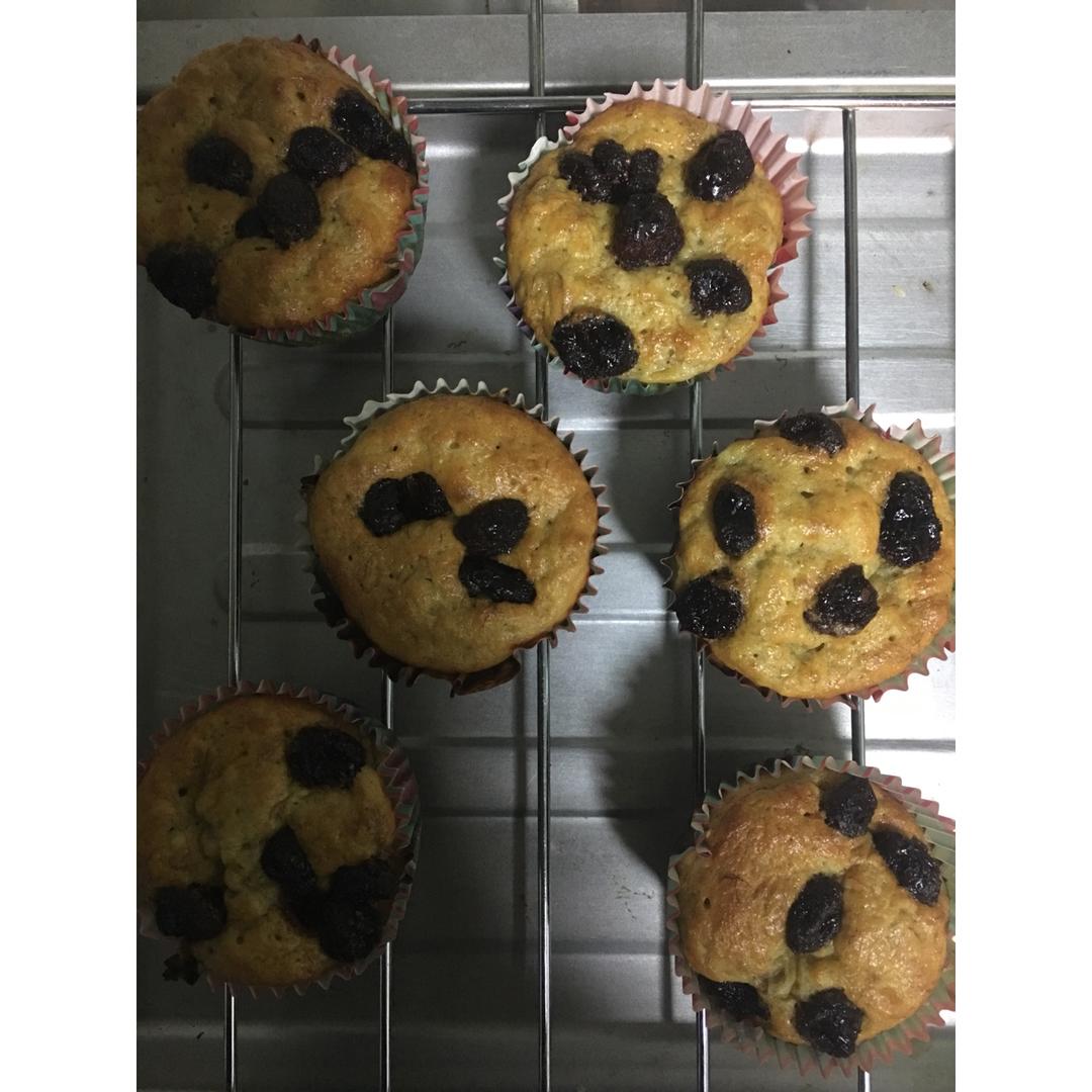 快手香蕉纸杯蛋糕