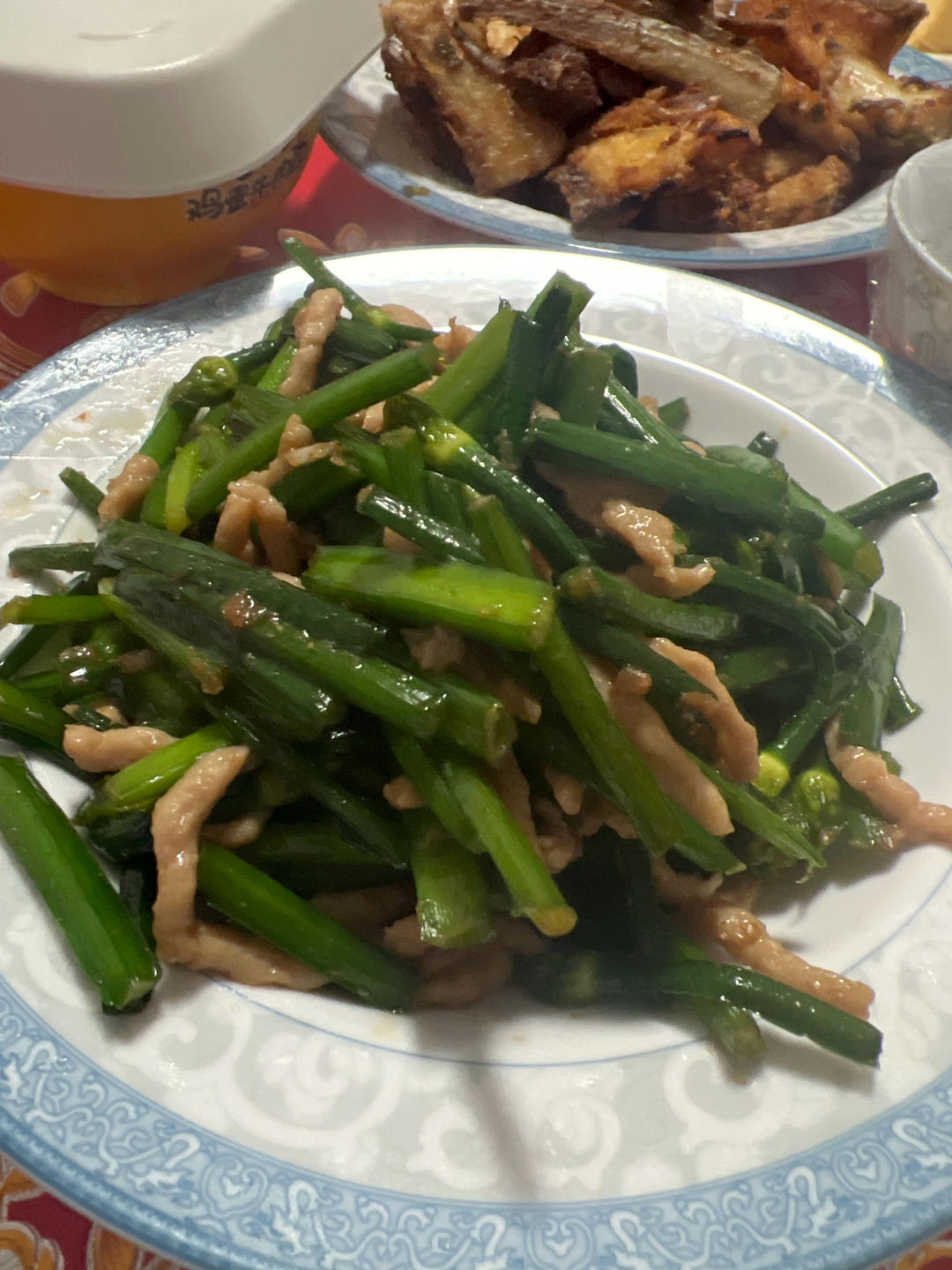 韭菜花炒肉