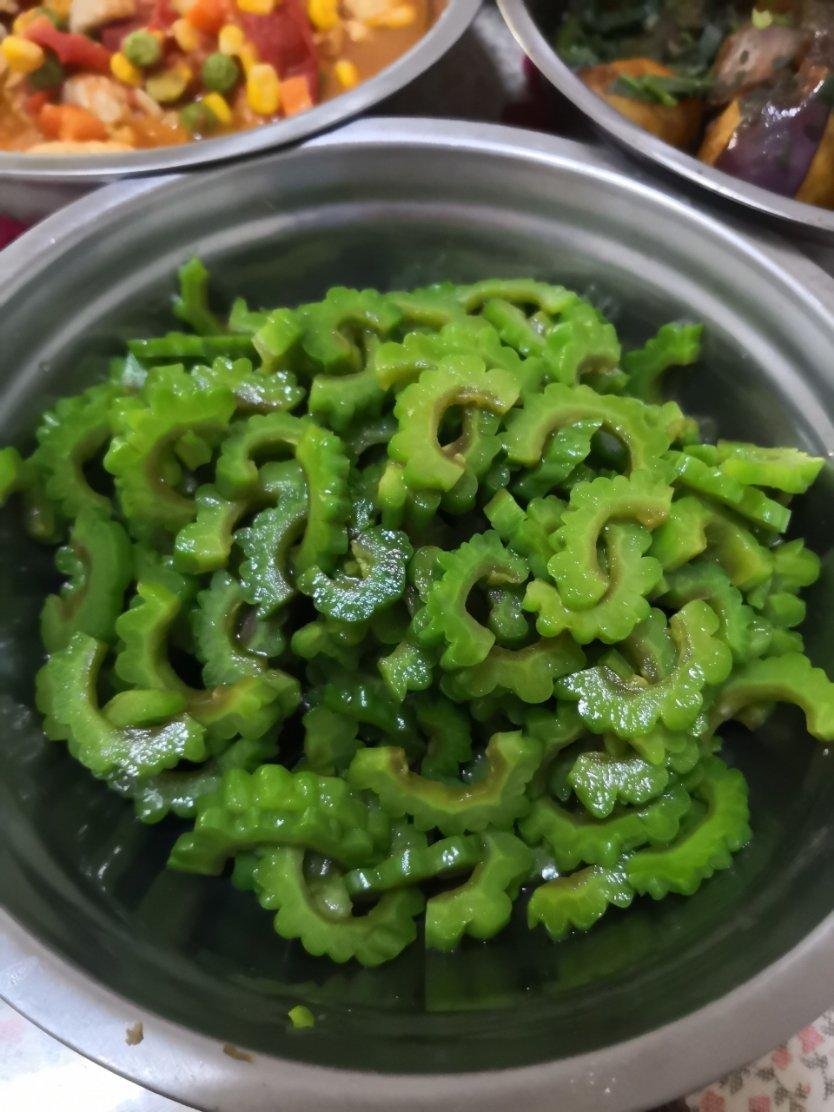 快手凉拌苦瓜