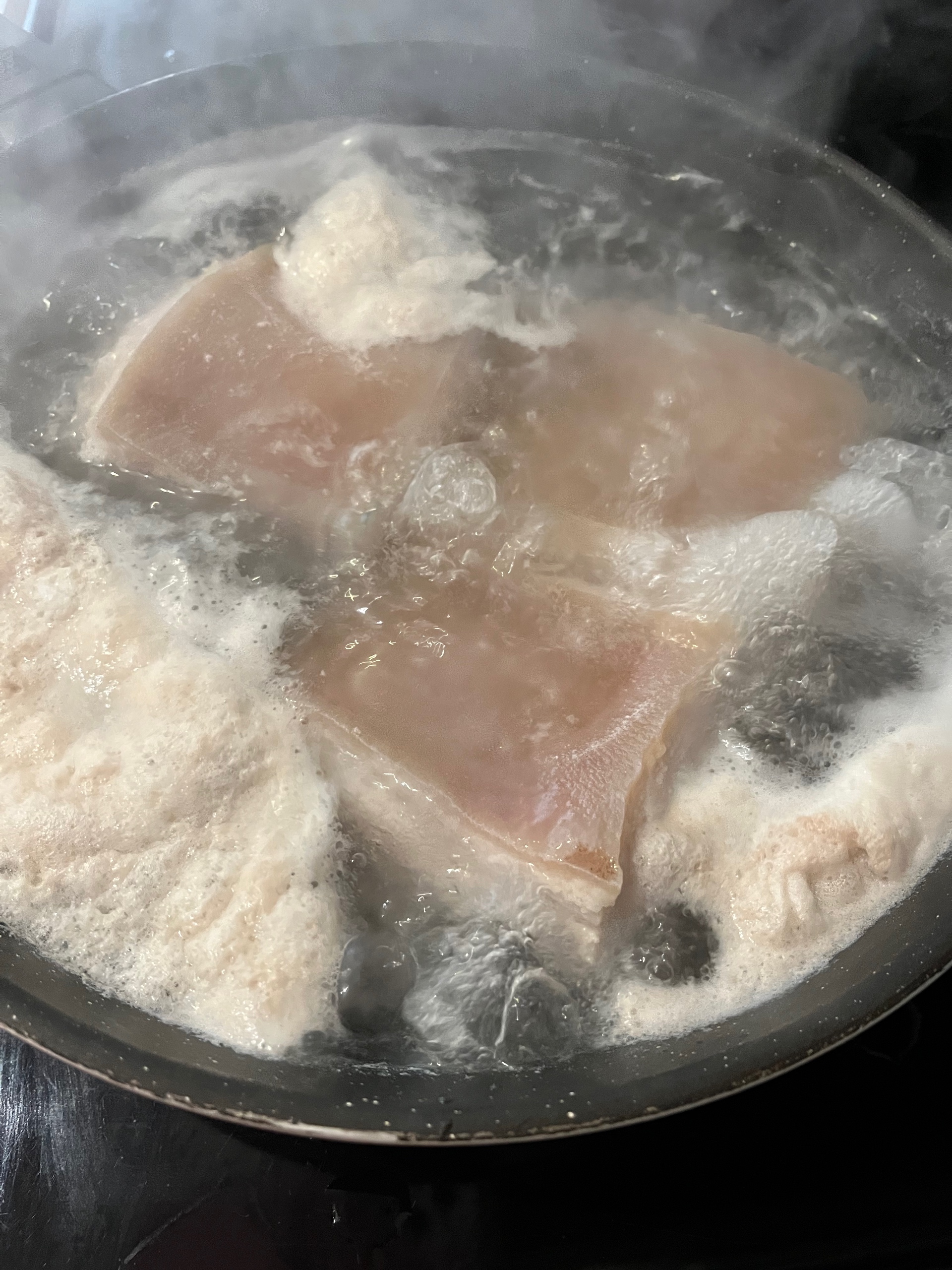 利用空气炸锅做的梅菜扣肉的做法 步骤1