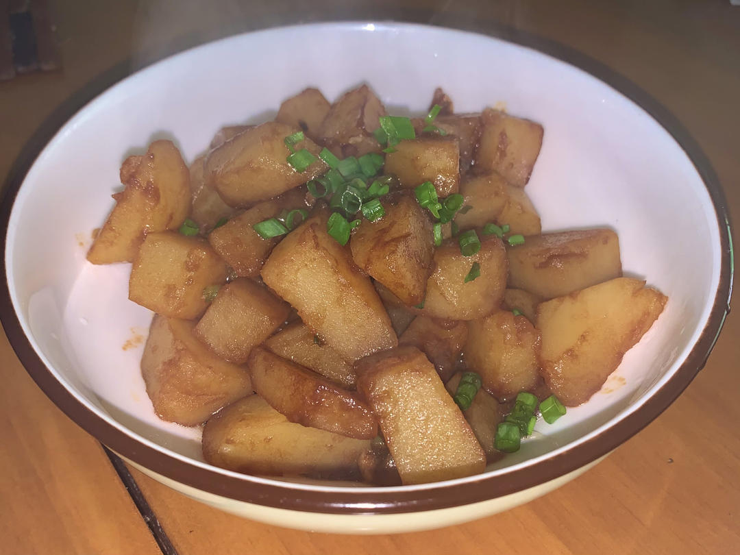 🔥巨下饭，软糯入味！比肉还好吃的红烧土豆