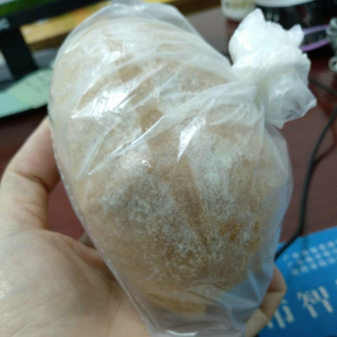 全麦蔓越莓核桃软欧包