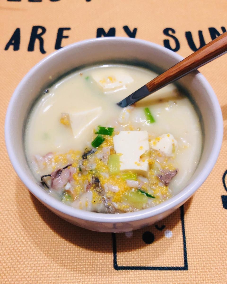 鲫鱼豆腐汤