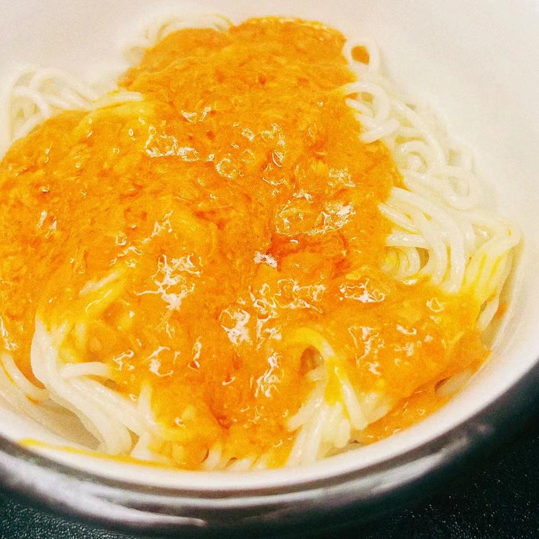 葱油蟹黄捞面