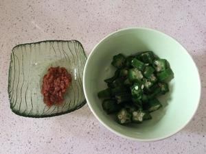 《昨日的美食》之秋葵豆腐汤的做法 步骤3
