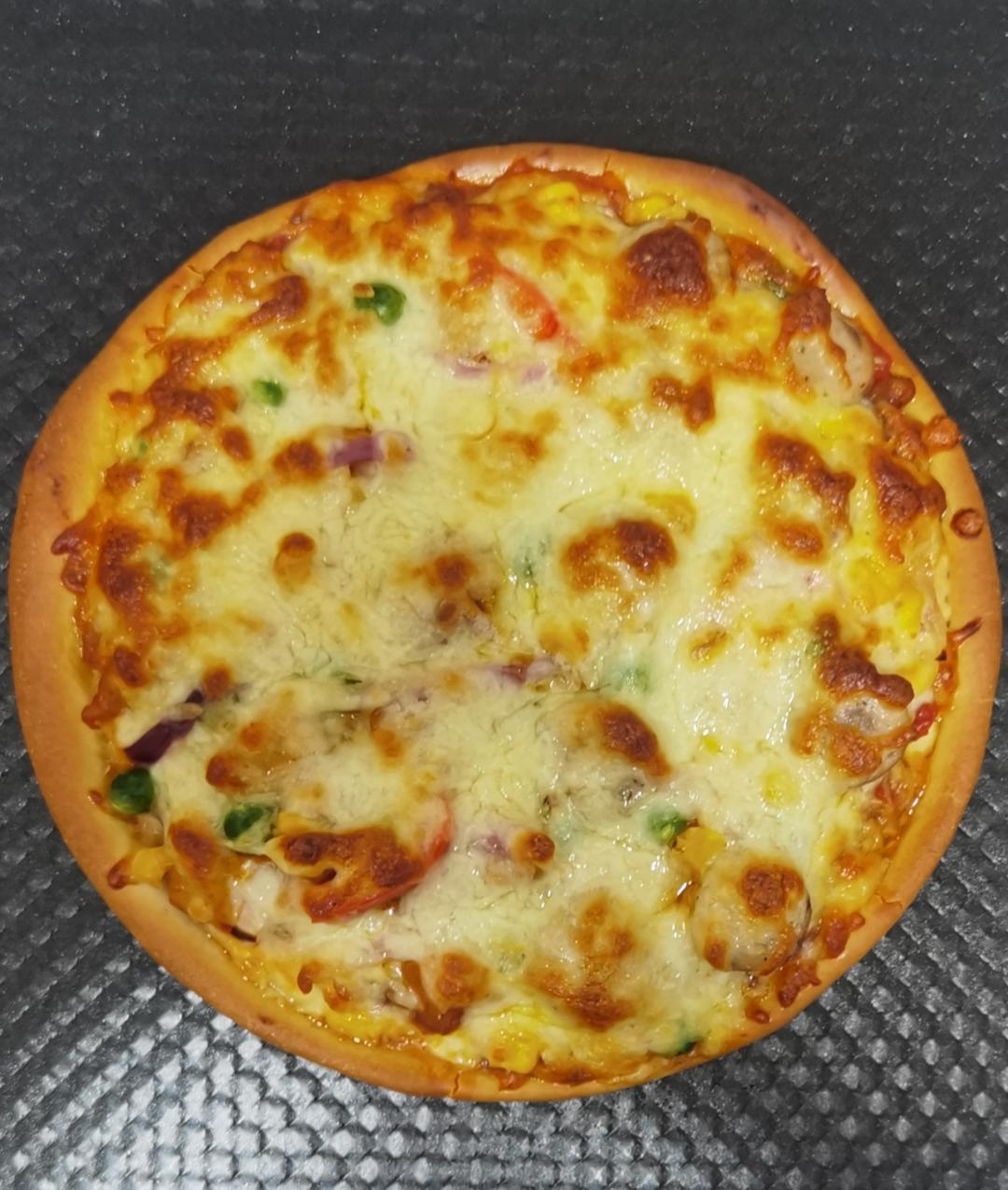 8寸纯手工什锦披萨