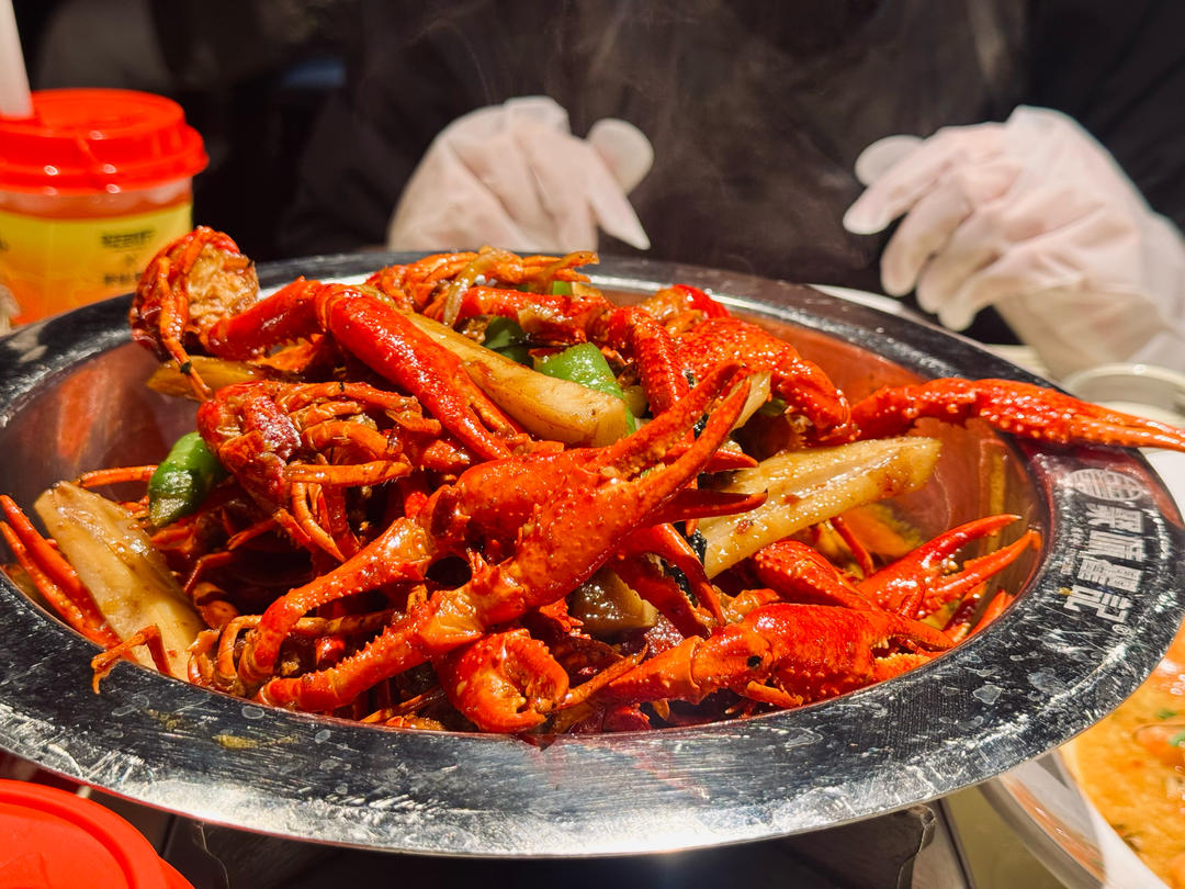 爱就是在一起。走遍世界。揽尽风景。食尽美味。感受美好。