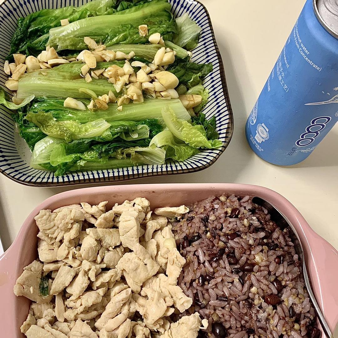 一点不输饭店的白灼罗马生菜