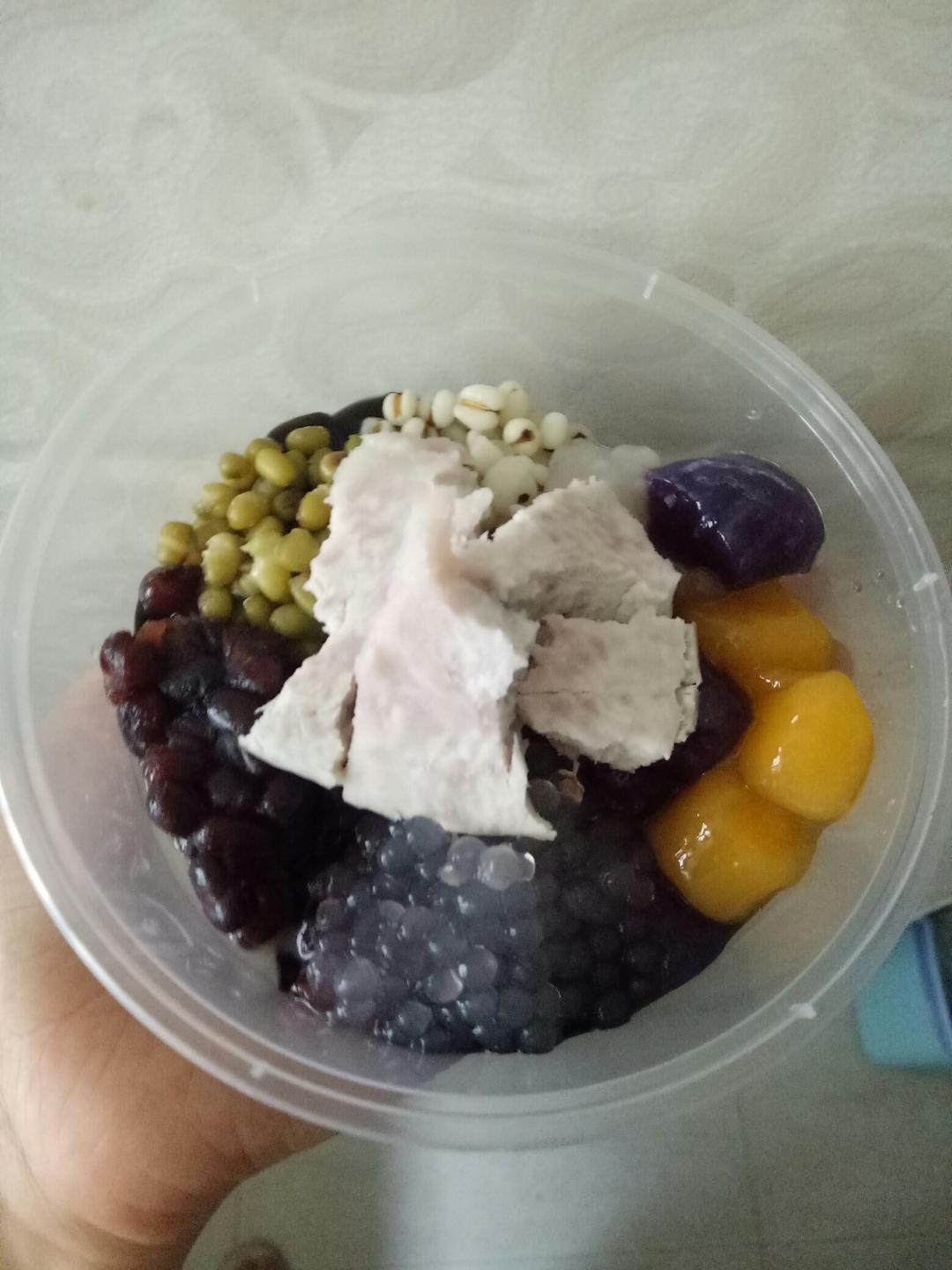 Q弹芋圆的做法 （有视频，学会做柔韧不散的面团）