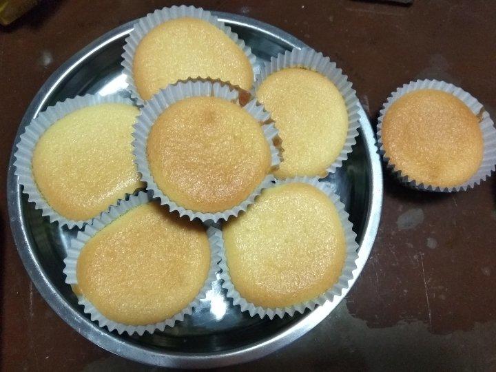 软绵绵戚风纸杯蛋糕