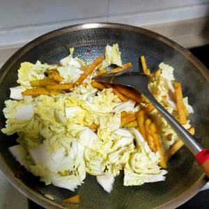 萝卜白菜炖粉条的做法 步骤8