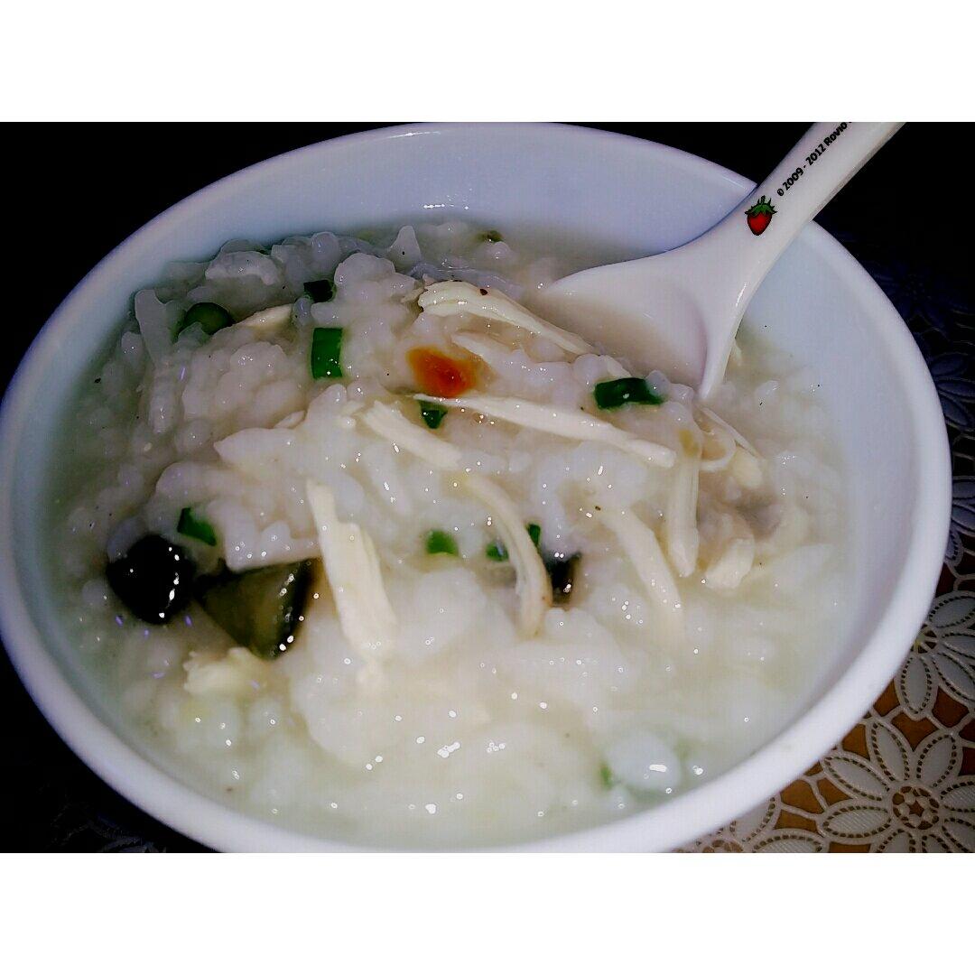 【皮蛋瘦肉粥】