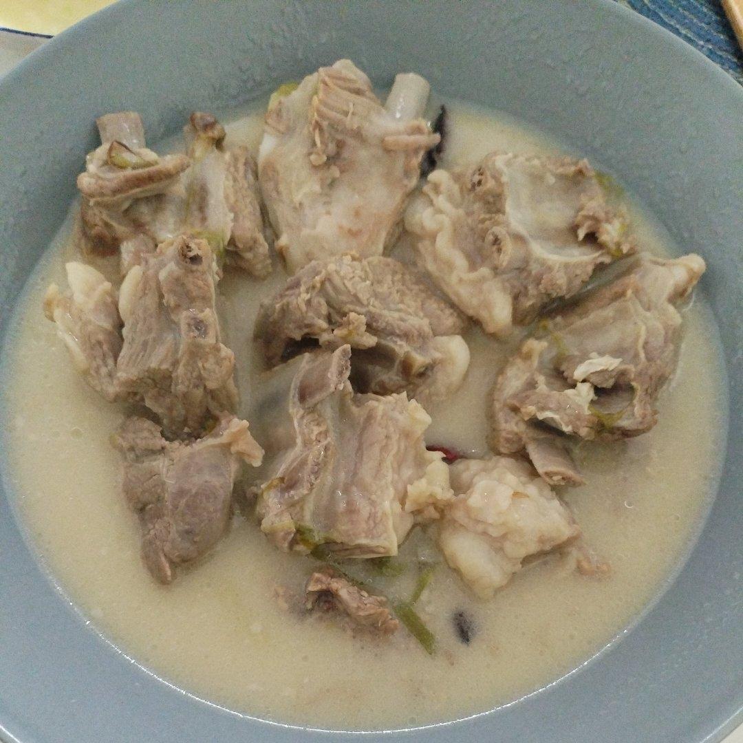 清炖小羊排