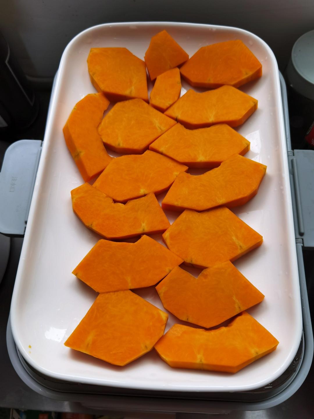 圆白菜猪肉蒸饺【12月北鼎蒸炖锅食谱】