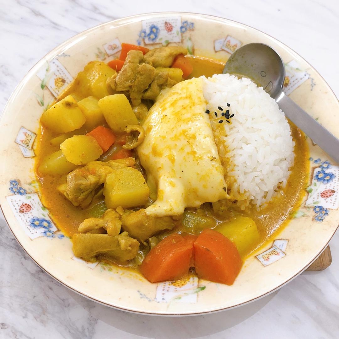 王忧忧做的零失败日式咖喱鸡肉饭!最正宗日本家庭做法!简单又好吃!