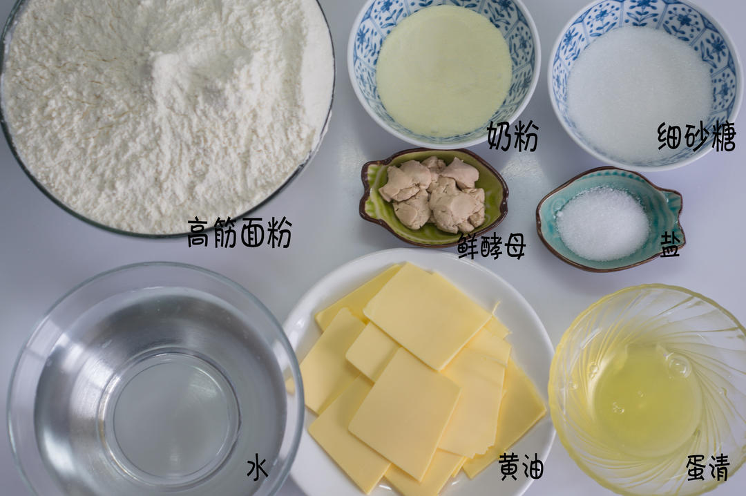 纯奶手撕吐司的做法 步骤1