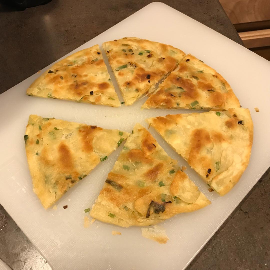 堂妈教你做飘香葱油饼