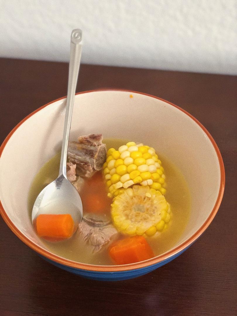 排骨玉米汤