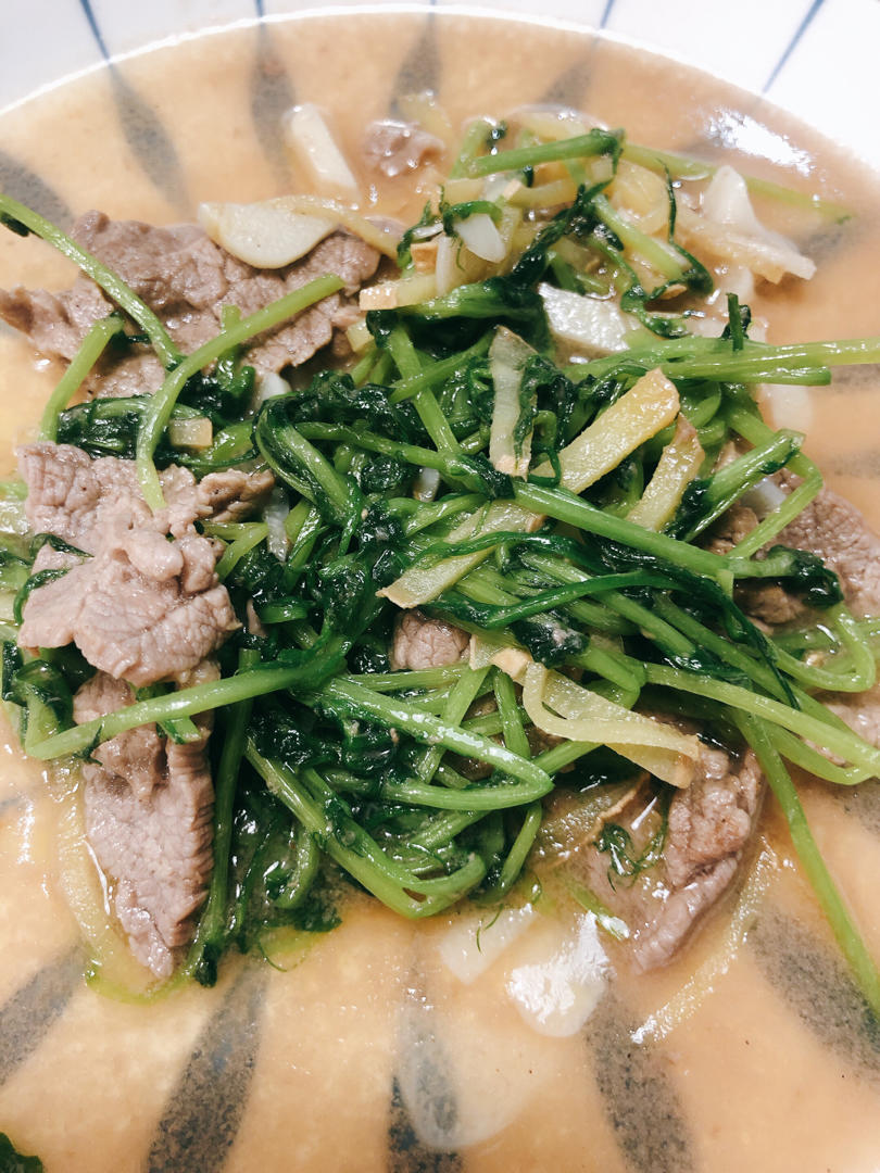 豆苗炒肉