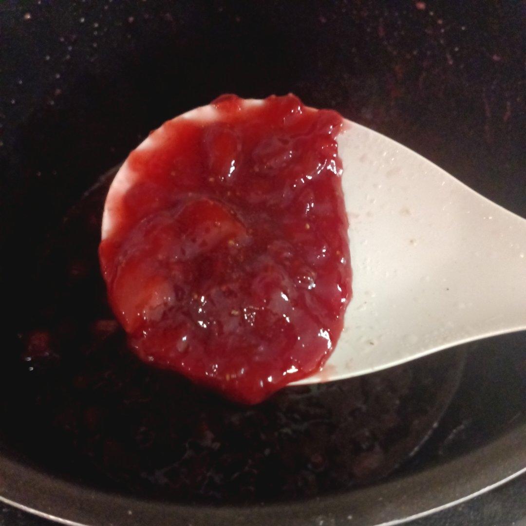 自制草莓酱（孩子爱吃的不得了）