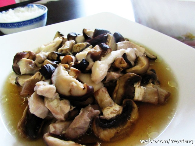 香菇蒸鸡腿肉