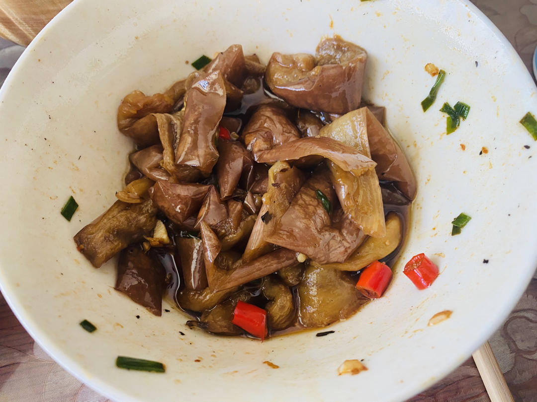 凉拌茄子这样做，堪称米饭杀手