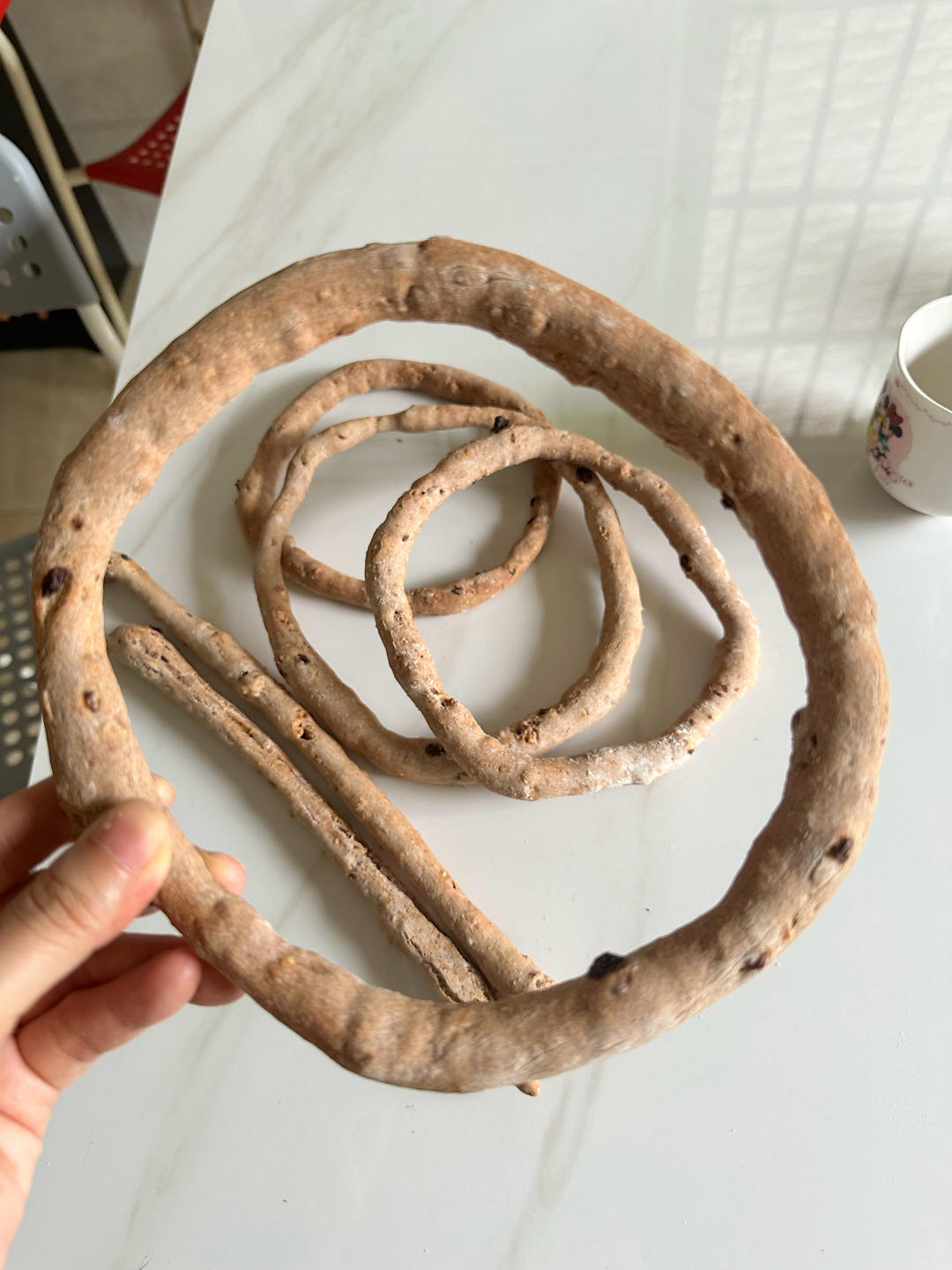 不用厨师机只需一次发酵的零食面包——黑麦核桃圈