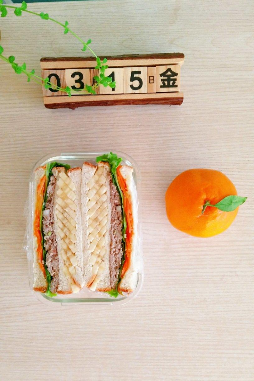 香蕉双享三明治