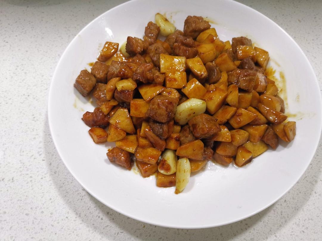 黑胡椒杏鲍菇牛肉粒