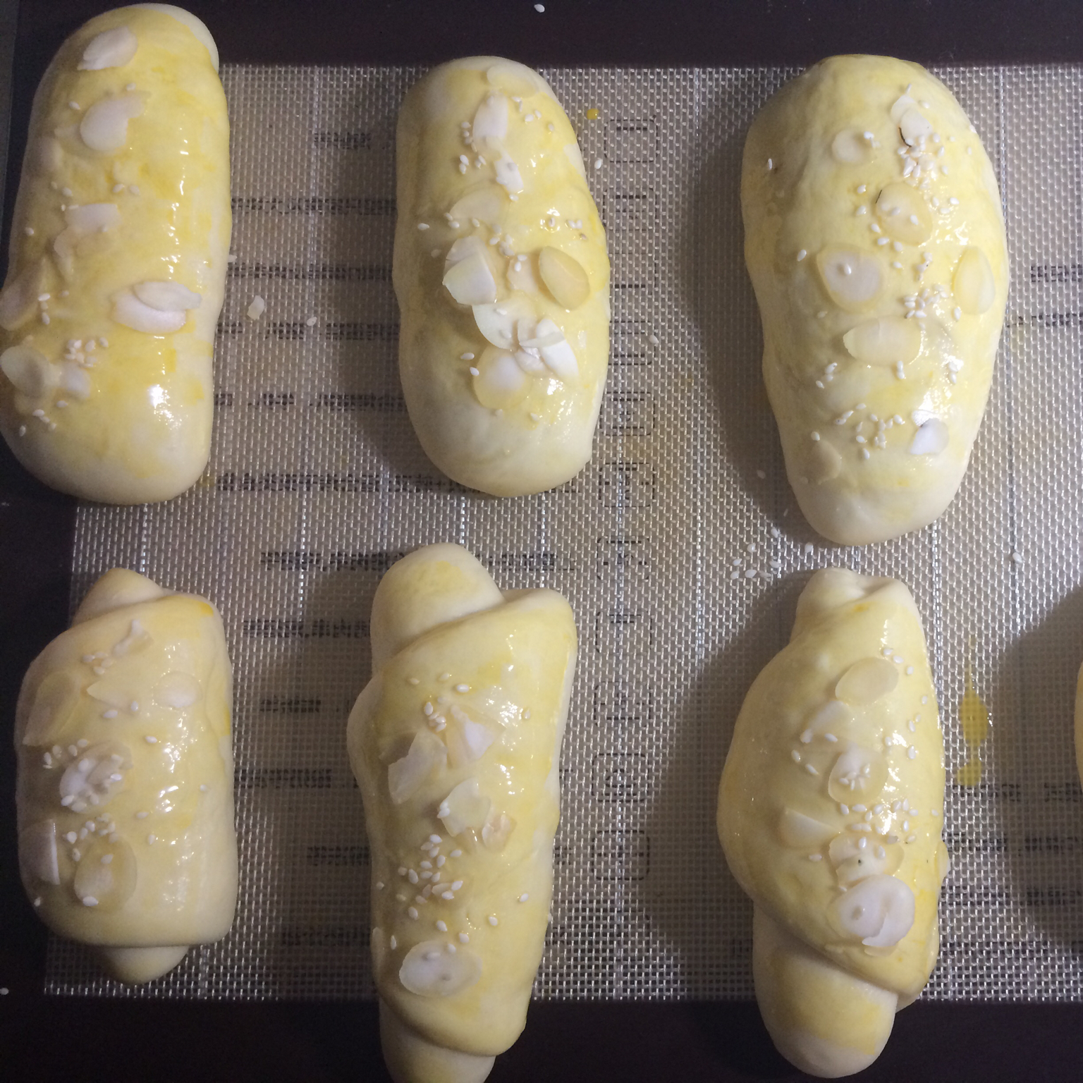 火腿肠早餐面包（一次发酵法）